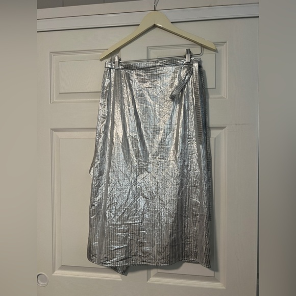 COS $175 Metallic Silver Striped Asymmetrical Wrap‎ Midi Skirt Romania Holiday - Picture 6 of 9